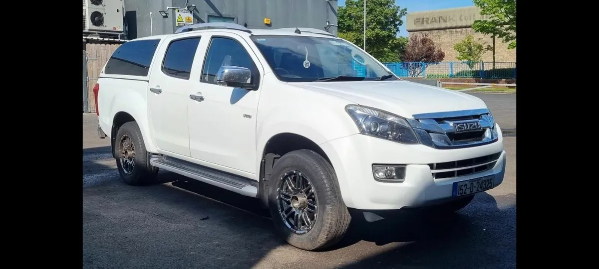 Isuzu D-Max 2015 - Image 1