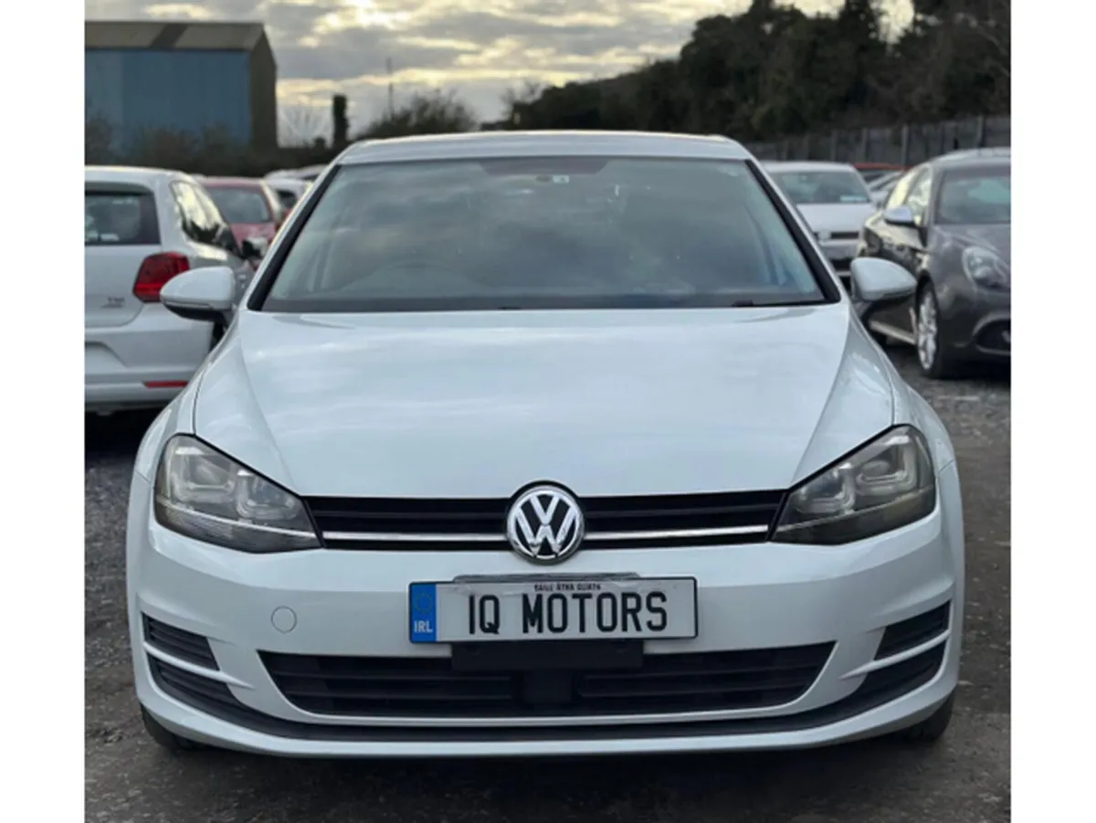 Volkswagen Golf 1.2L TSI Bluemotion Petrol Automat - Image 3