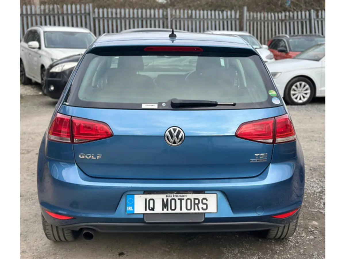 Volkswagen Golf TSI Bluemotion 1.2L Petrol Automat - Image 4