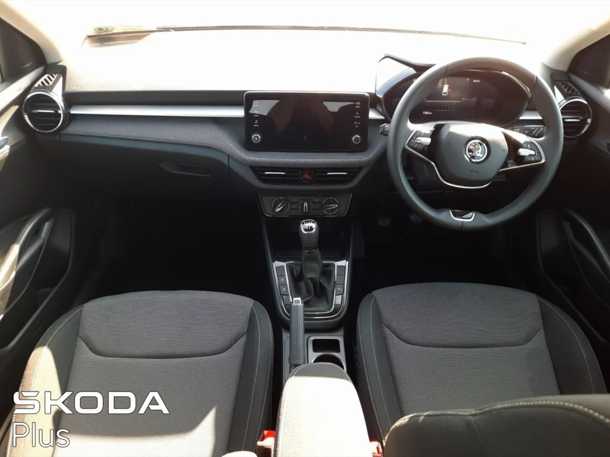 Skoda Fabia Fabia Selection 1.0mpi 80hp - Image 3