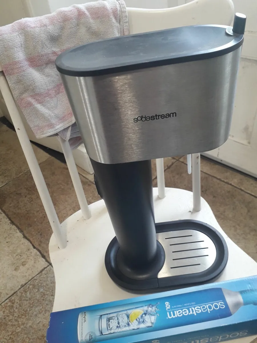 Sodastream with extra full gas bottle,fizzy drinks - Image 2