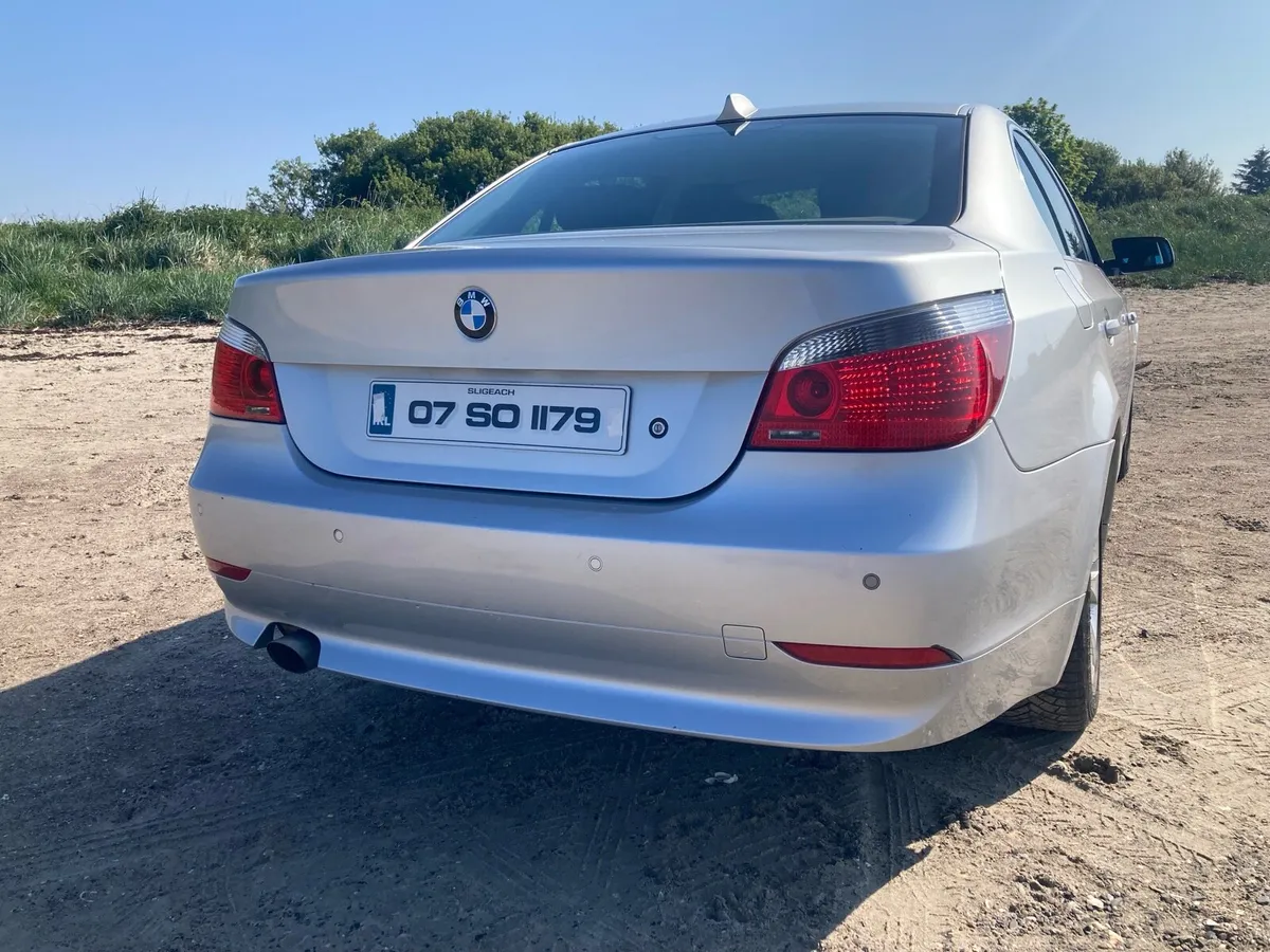 BMW 520d - Image 2
