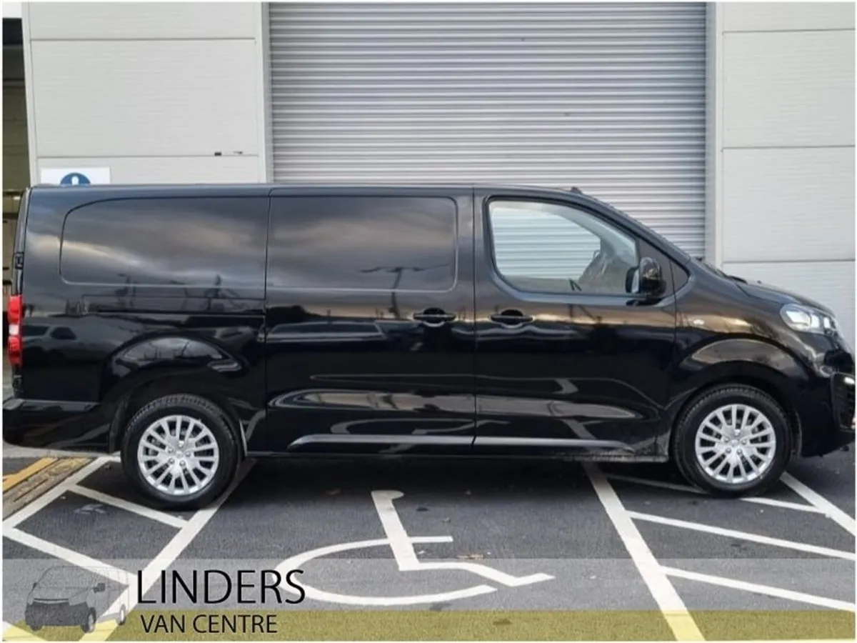 Opel Vivaro Sportive LWB 251 PRE REG - Image 3