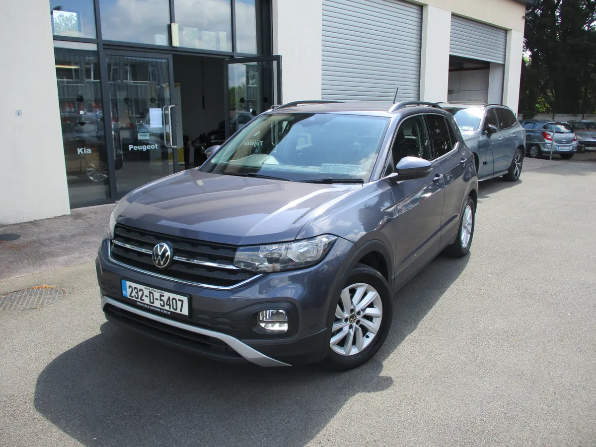 Volkswagen T-Cross Life 1.0TSI.  2023 - Image 1