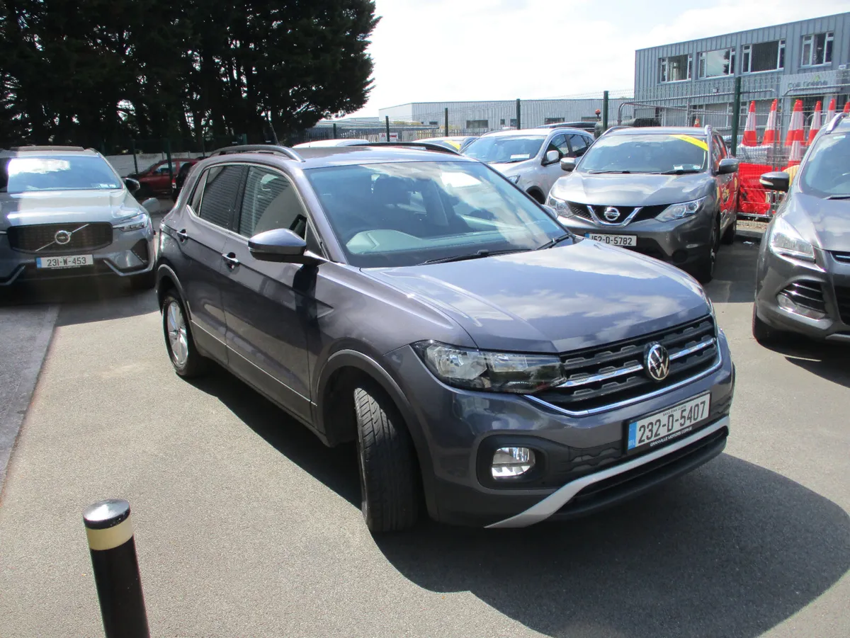 Volkswagen T-Cross Life 1.0TSI.  2023 - Image 3