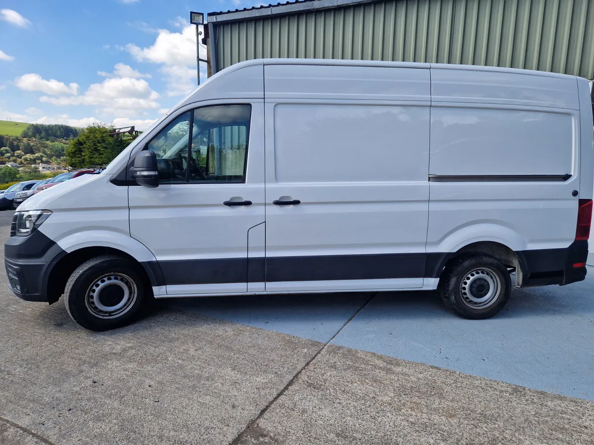 VOLKSWAGGON CRAFTER - Image 1