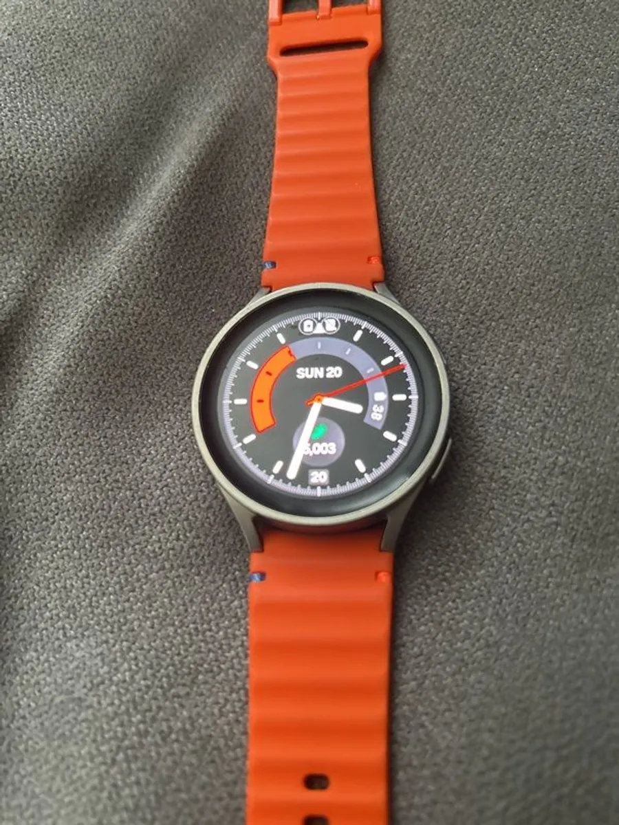 Samsung Galaxy Watch 5 Pro - Image 1