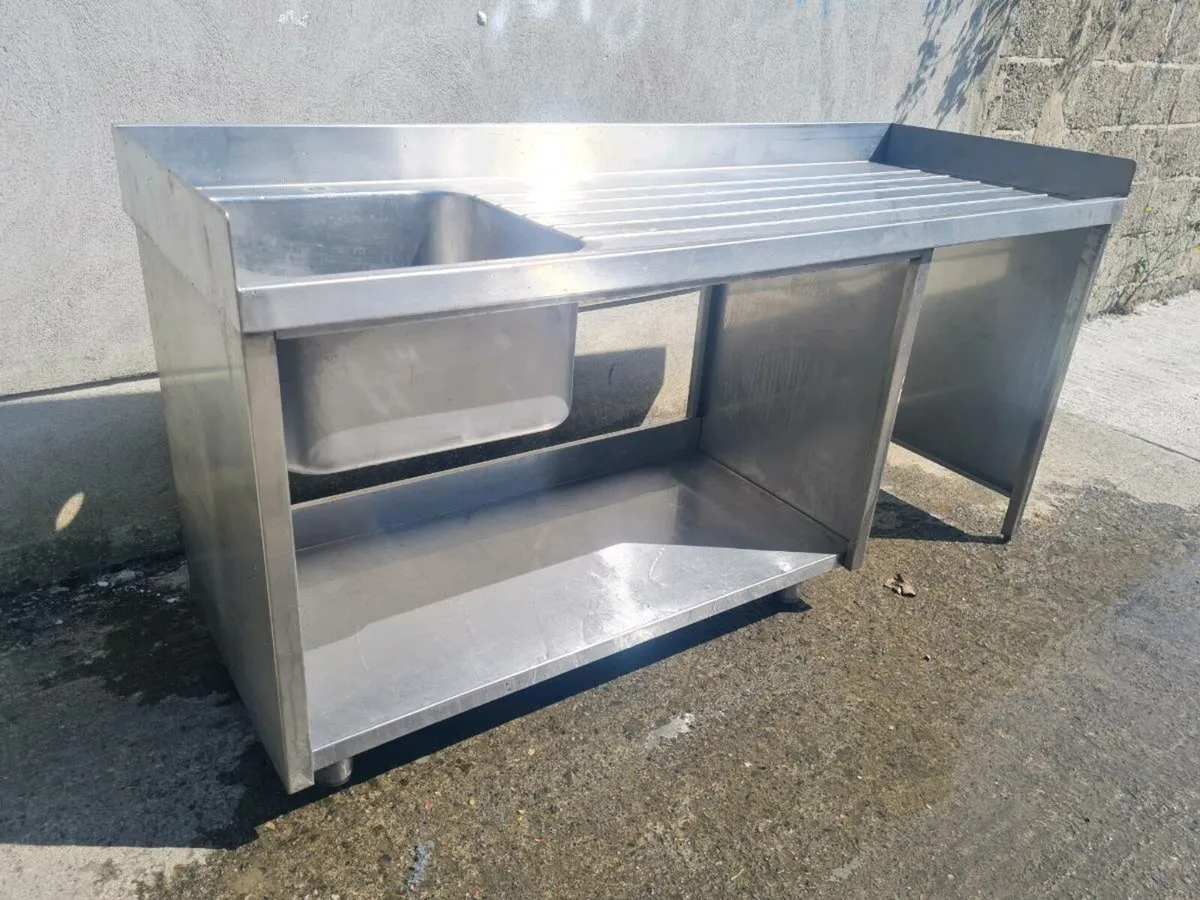 Stainless Steel Sinks and tables - Image 1