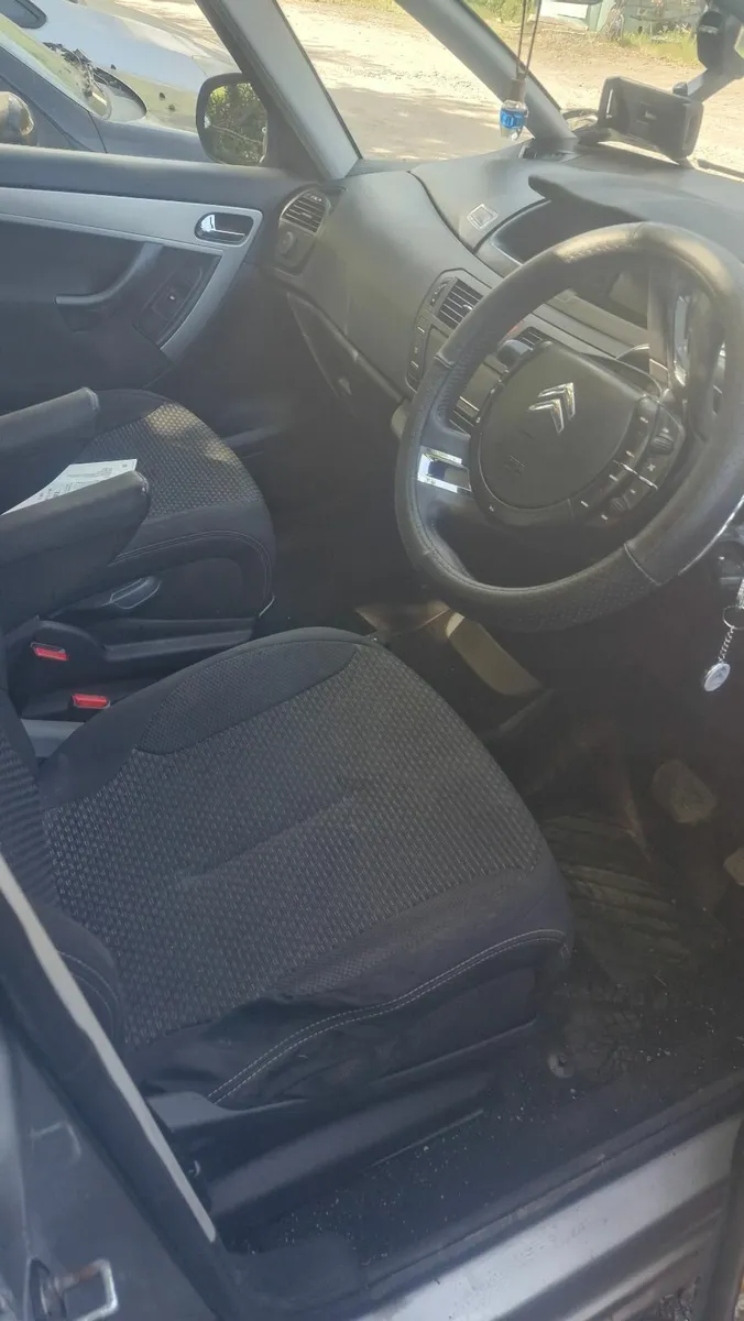 Citroen C4 2010 automatic - Image 2