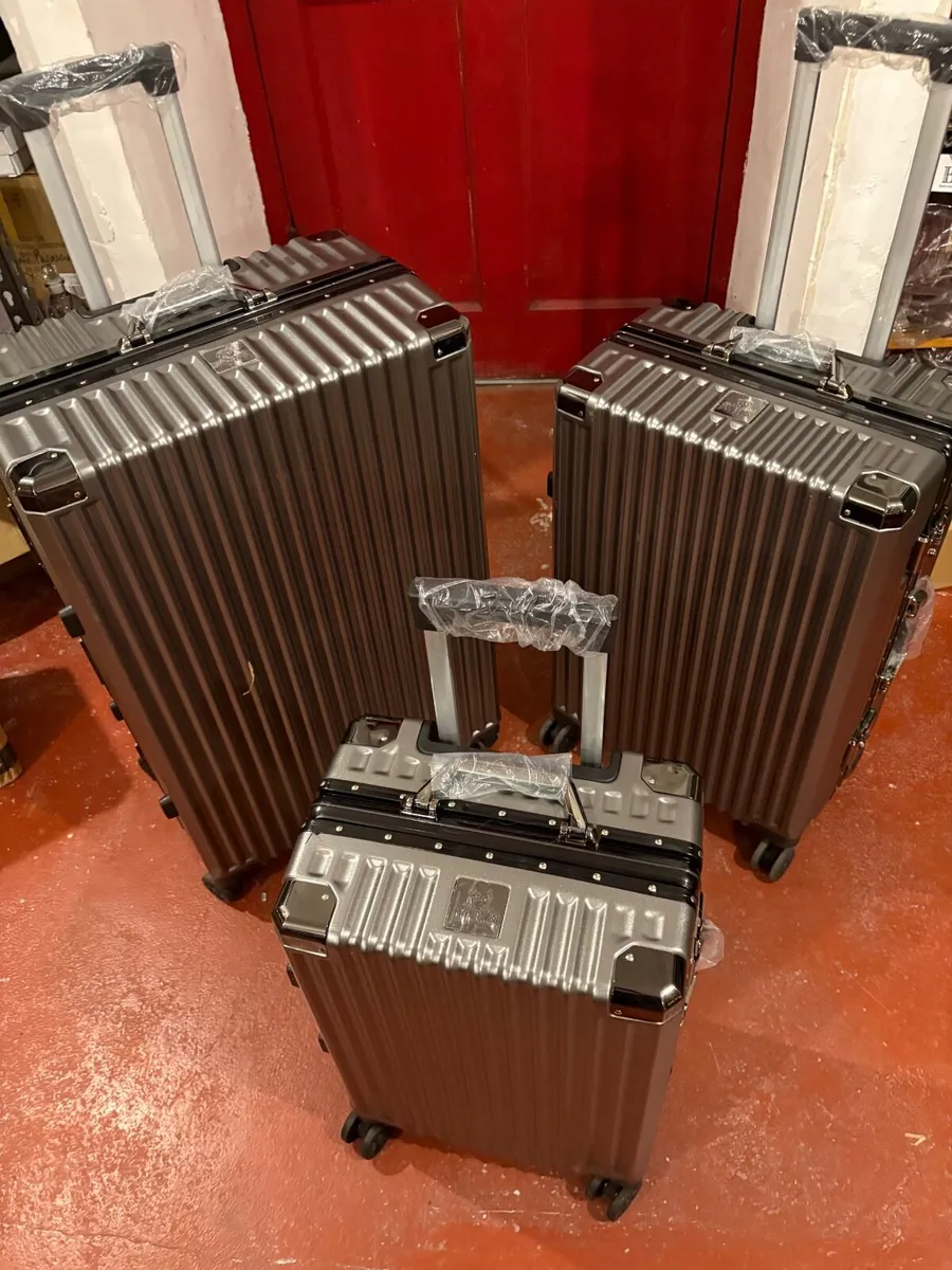 Suitcase Set of 3 - Brand New - Image 1