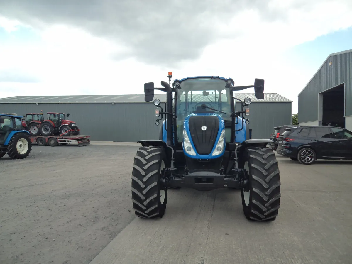 2023 New Holland T5.120 EC - Image 4