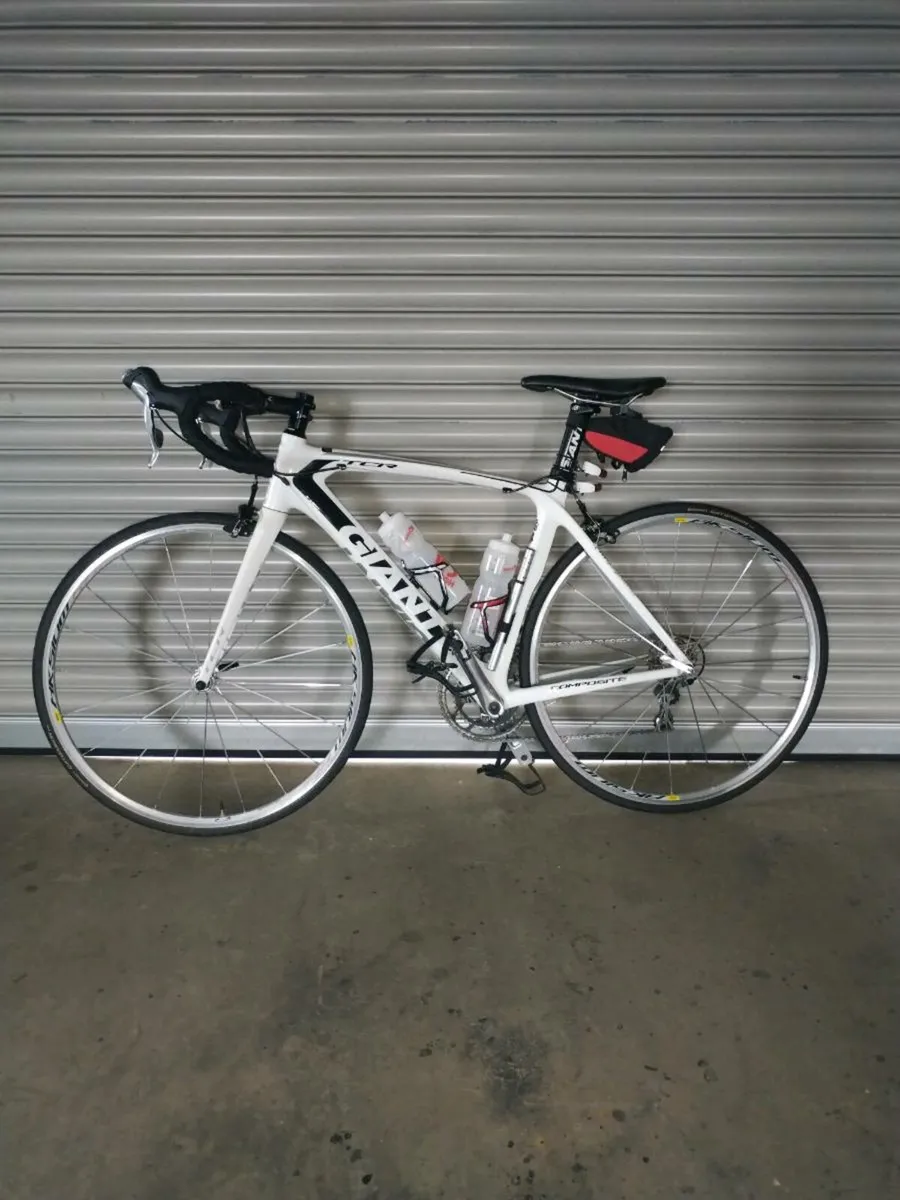 Giant road bike - Image 1