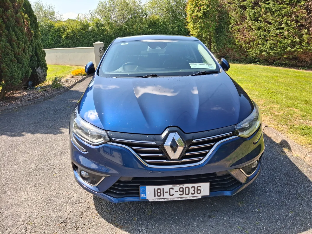 Renault Megane 2018 - Image 2