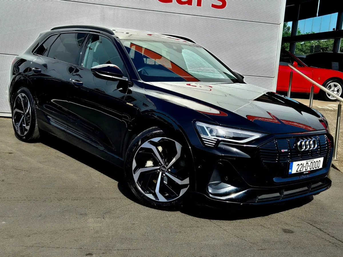 2022 Audi e-tron 50 Black Edition, 21" Alloys - Image 2