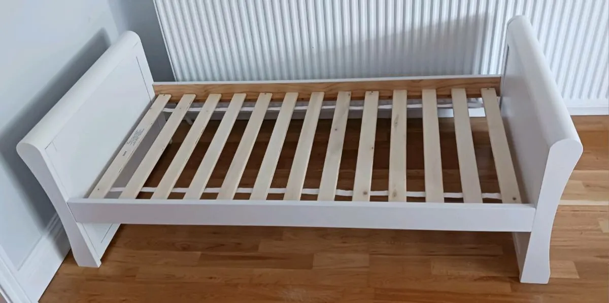 Toddler bed - Image 2