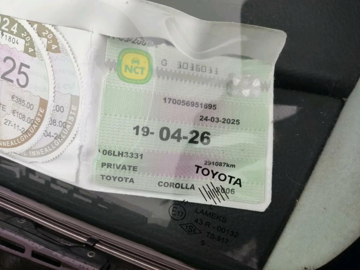 Toyota Corolla 1.4 petrol fresh NCT - Image 3