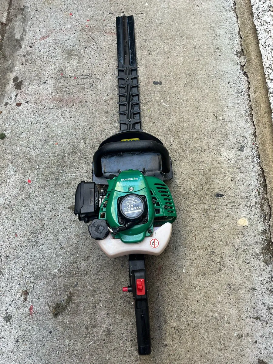 Hedge trimmer - Image 1