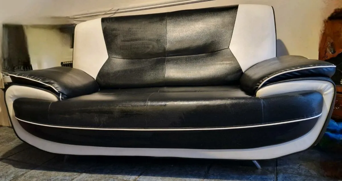 3 sofa seats & 2 sofa seats - Image 4