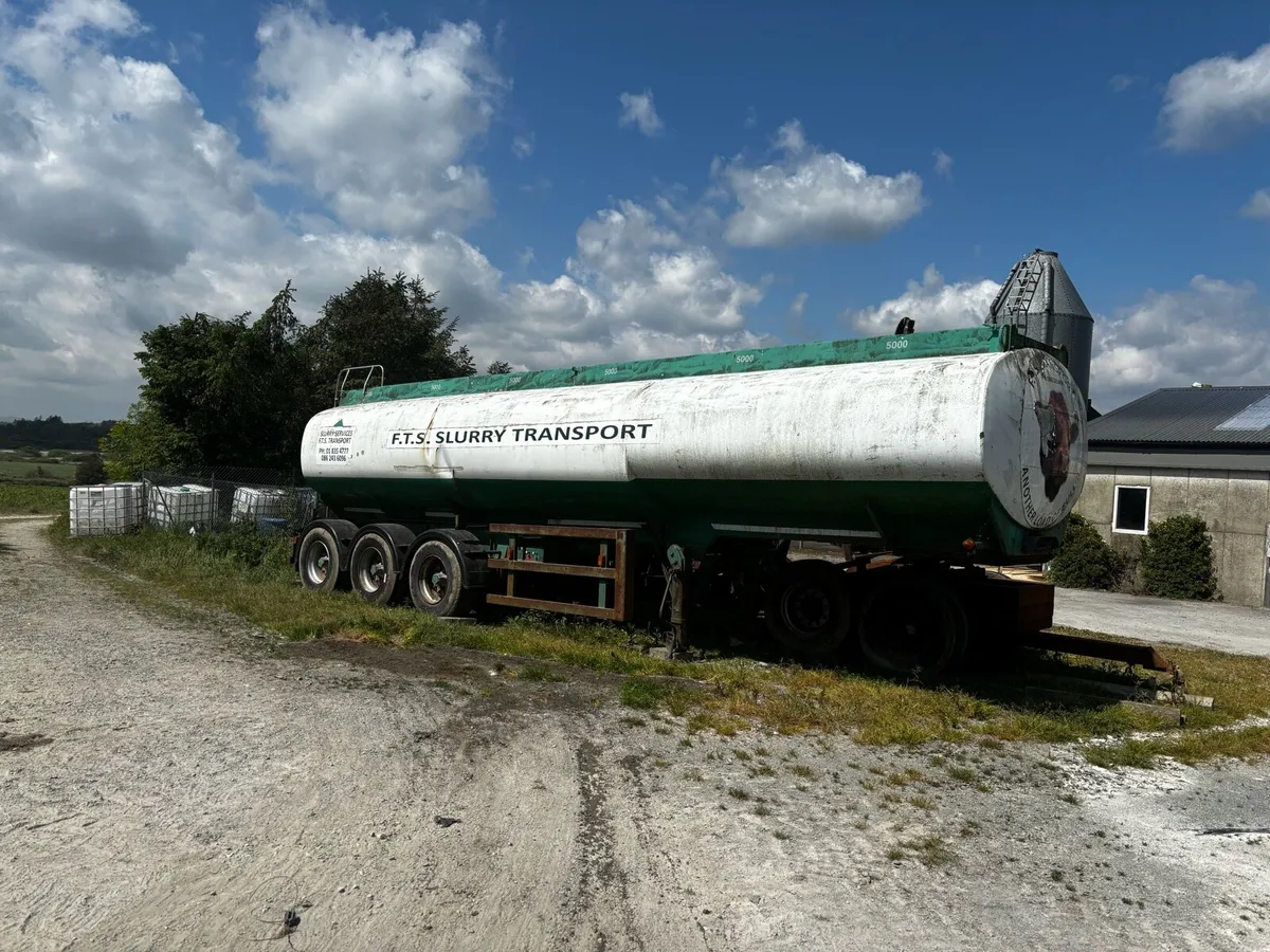 Tanker for sale - Image 1