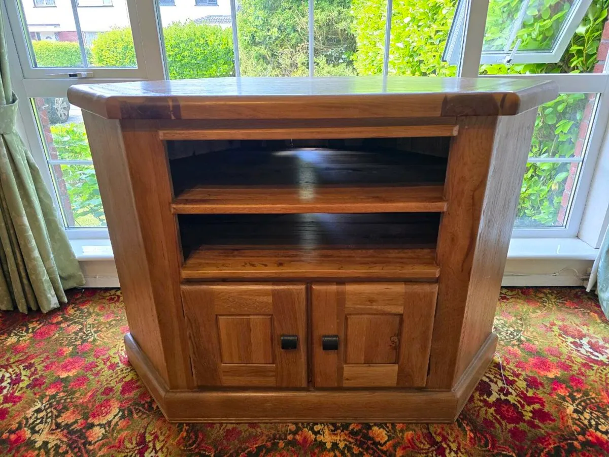 TV unit ***Free to take away*** - Image 1