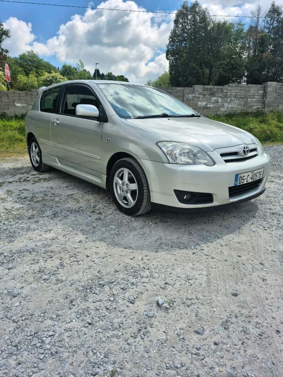 Toyota corolla - Image 1