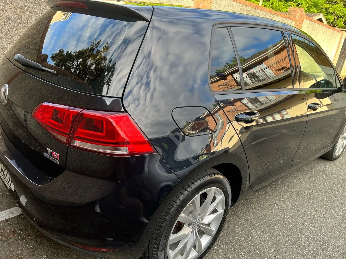 Volkswagen Golf - Image 4