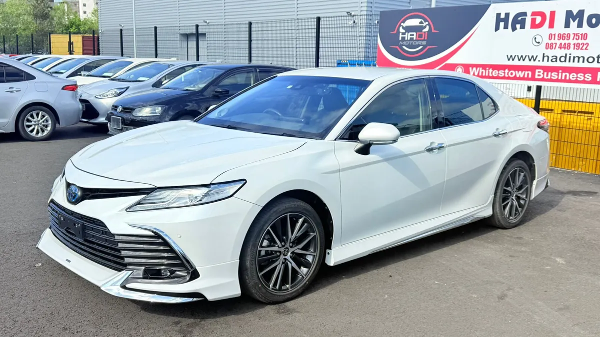 Toyota Camary 2022 hybrid 2.5 L Full spec - Image 2