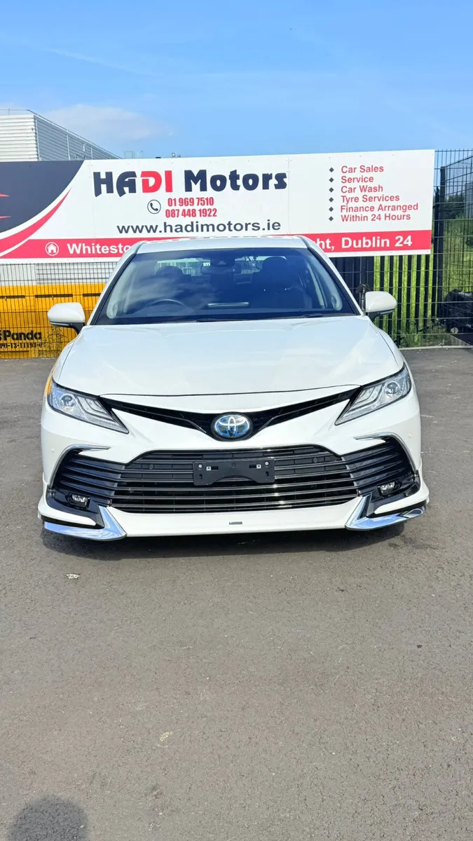 Toyota Camary 2022 hybrid 2.5 L Full spec - Image 1