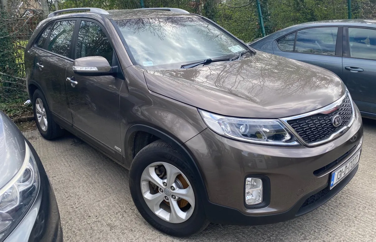 Car - Image 2