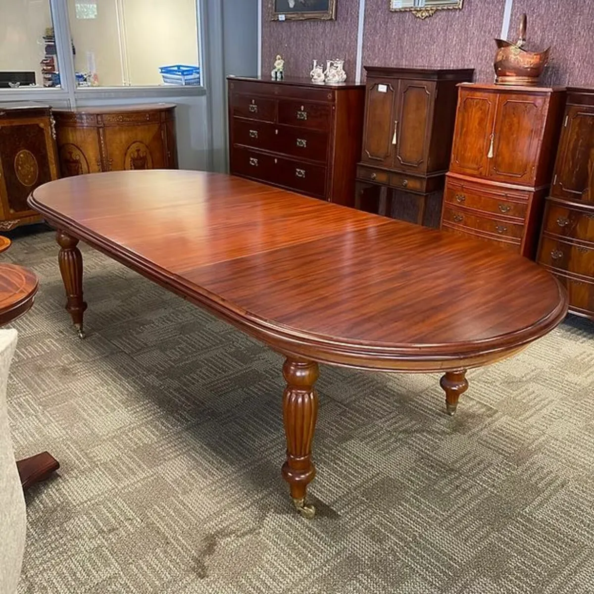 Beautiful mahogany d-end dining extendable table - Image 1