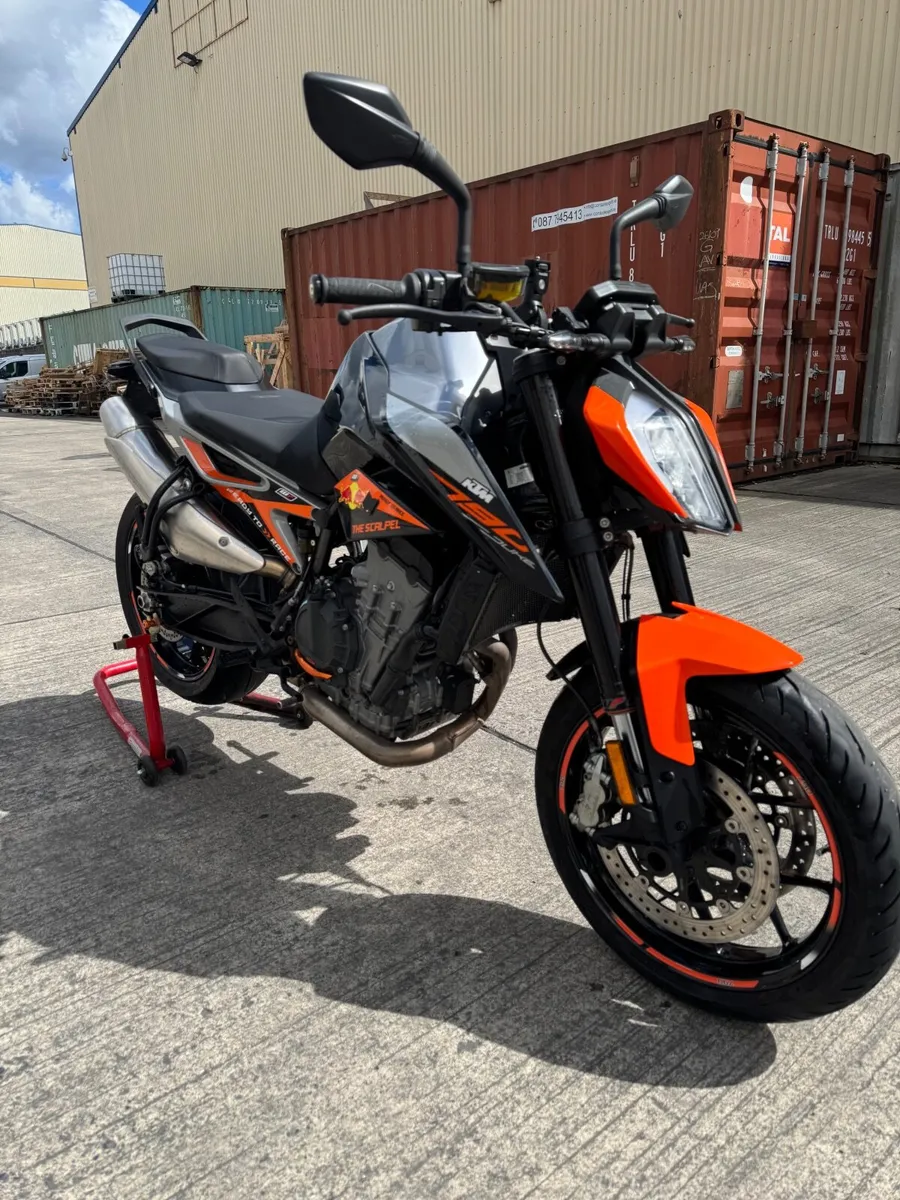 KTM Duke 790 - Image 3