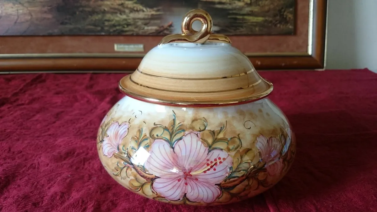Pure Gold Gilt Italian Large Porcelain Tureen - Image 1