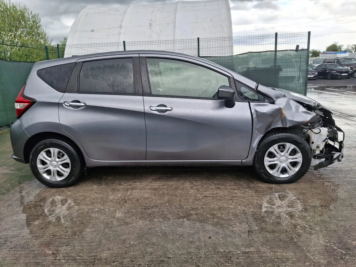 2019 Nissan Note Automatic light damage - Image 3