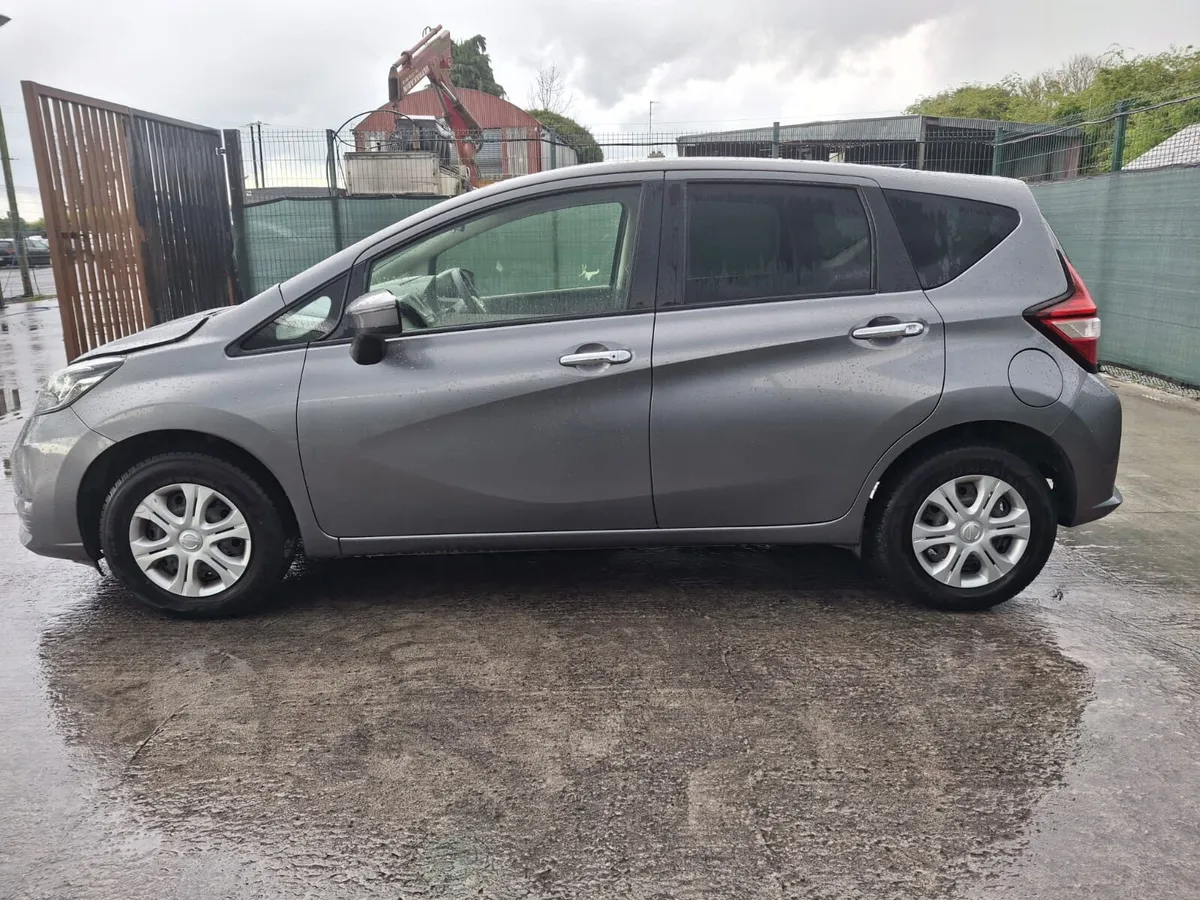 2019 Nissan Note Automatic light damage - Image 4