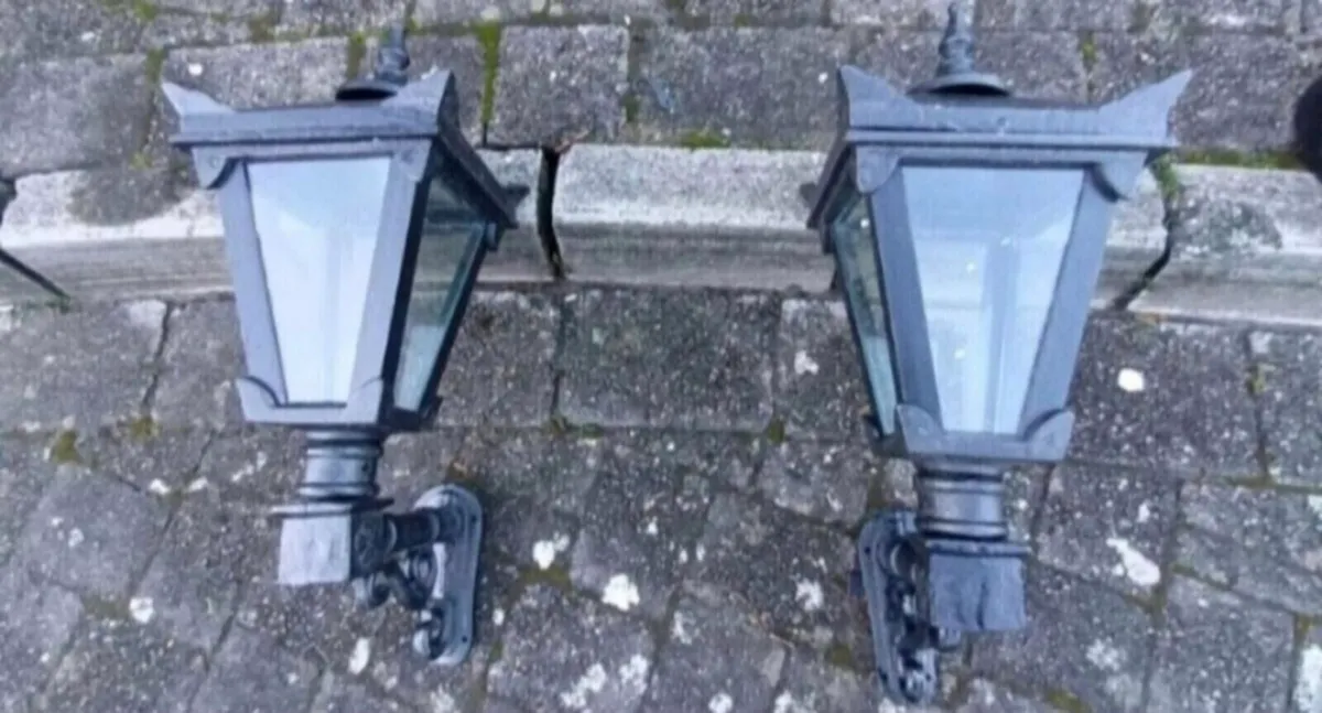 Cast iron lights - Image 2