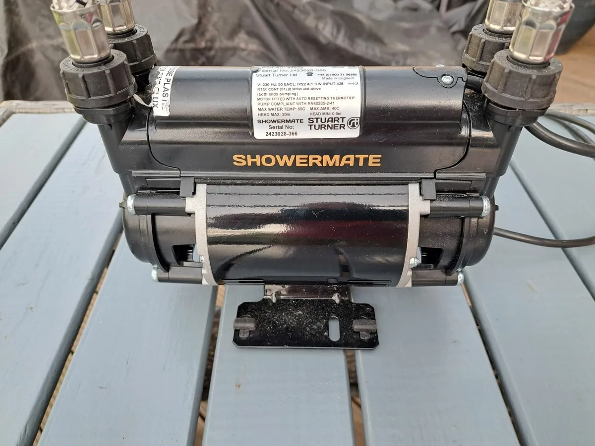 Showermate Twin shower pump 2 bar - Image 1