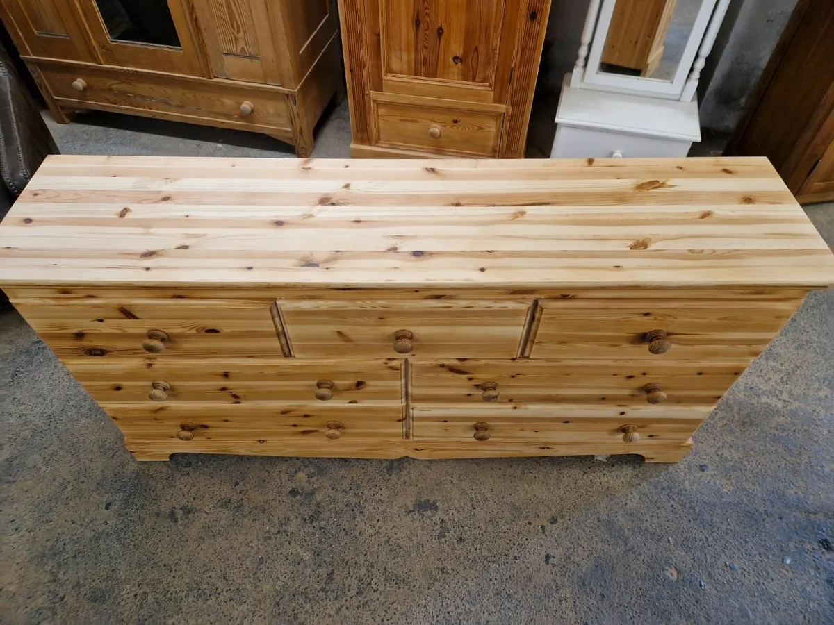 Large 3+4 pine chest of drawers - Image 3