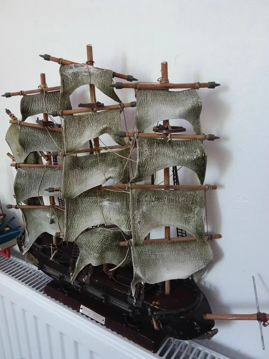 Model boats antiques - Image 1