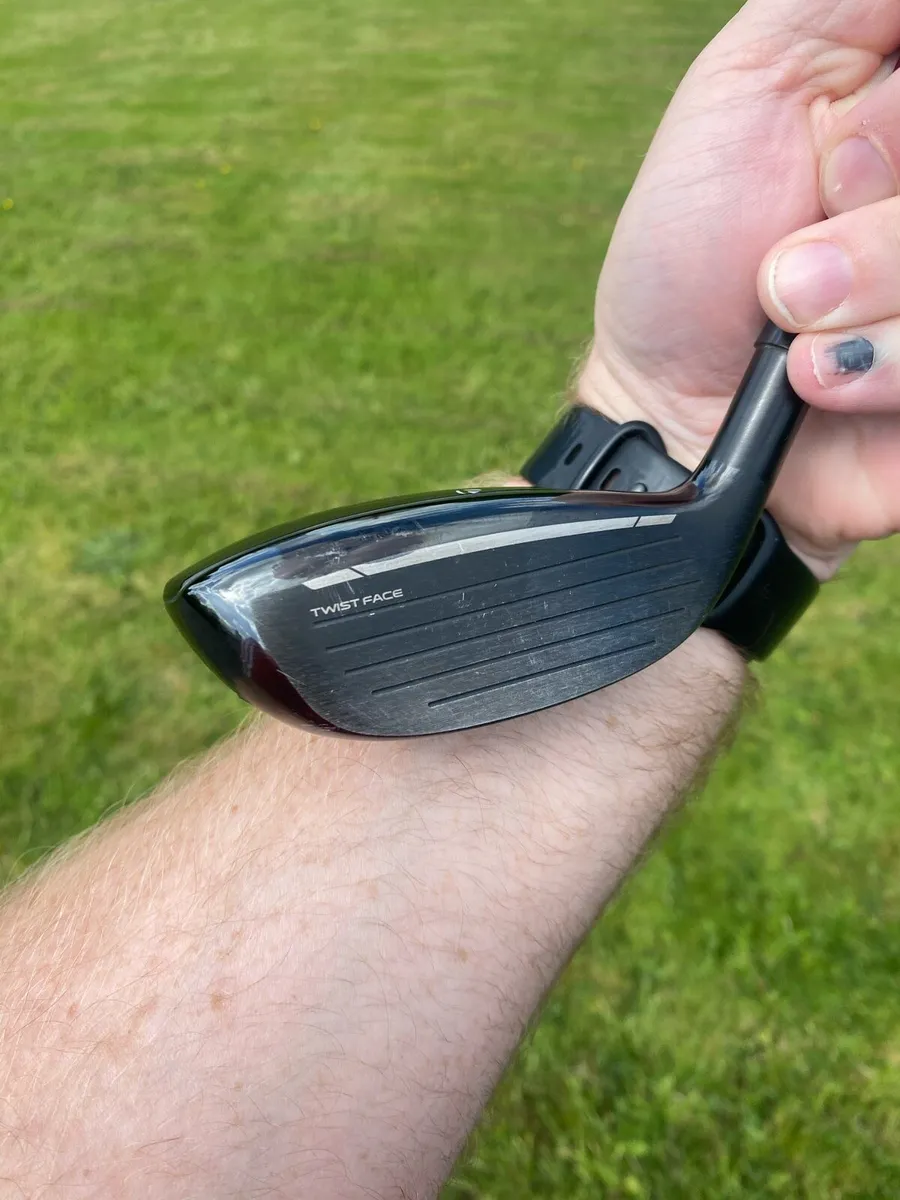 Taylormade Qi10 hybrid rescue - Image 1