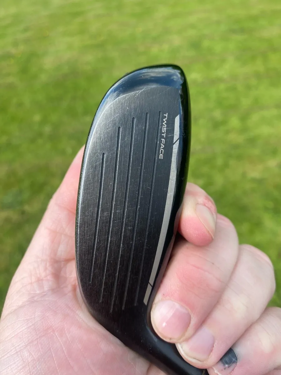 Taylormade Qi10 hybrid rescue - Image 2