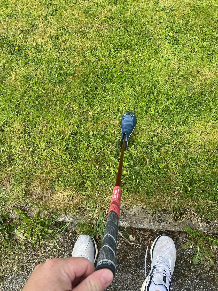 Taylormade Qi10 hybrid rescue - Image 3
