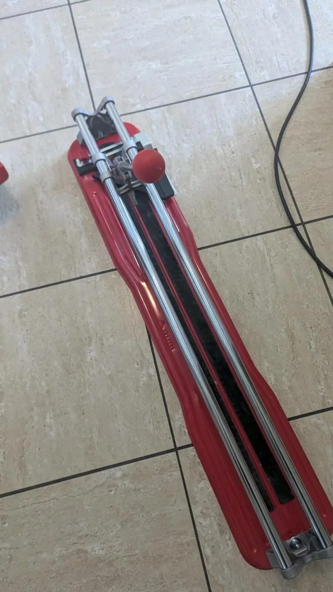 Tile cutter 600mm - Image 1