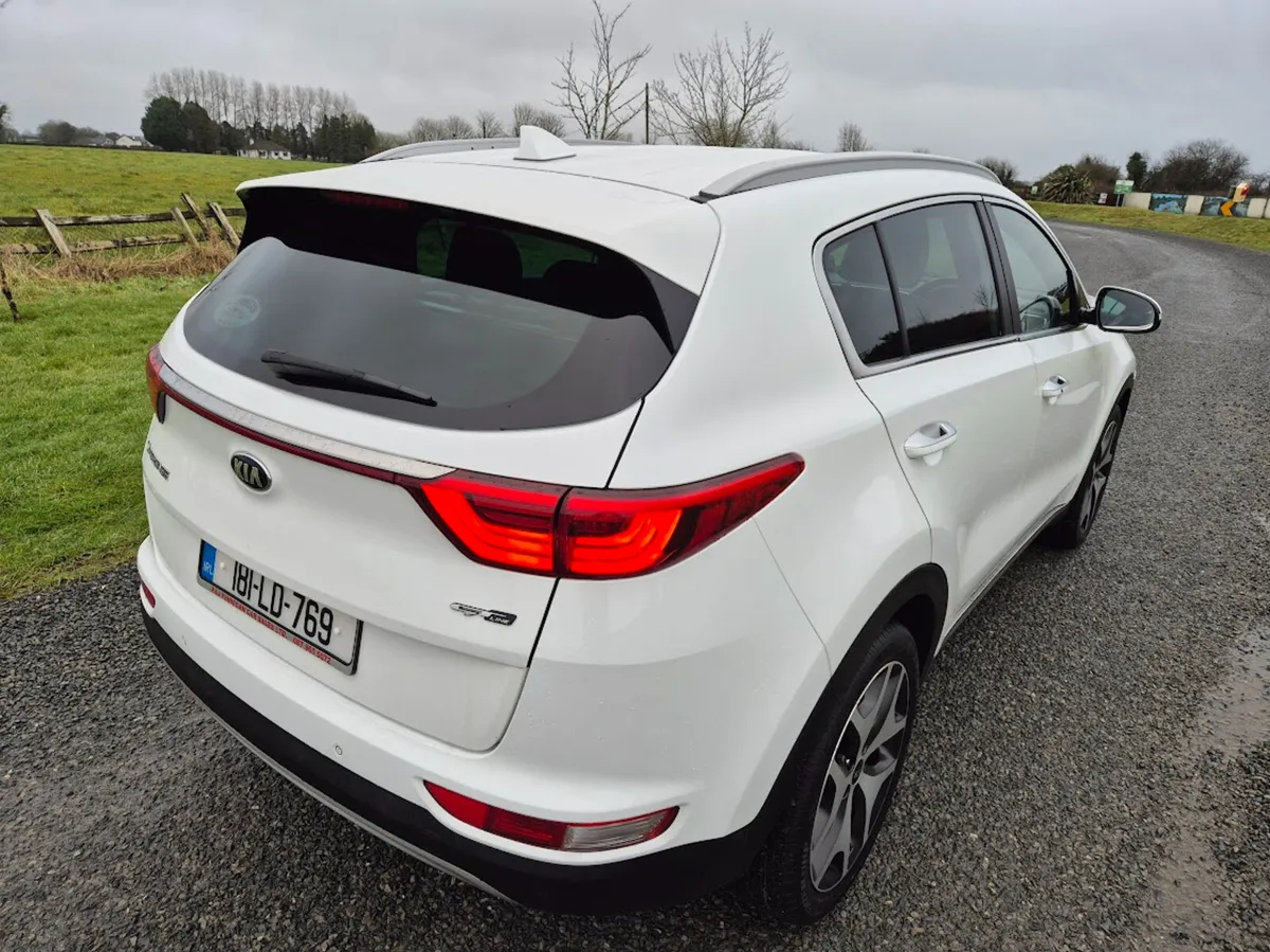 181 Kia Sportage GT LINE CRDI ISG 5DR - Image 4
