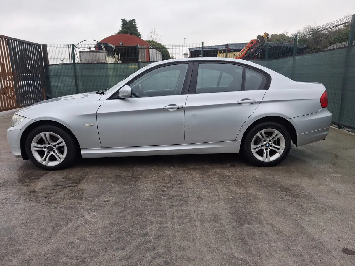 2009 BMW 318 2.0 Diesel. Drive home - Image 4