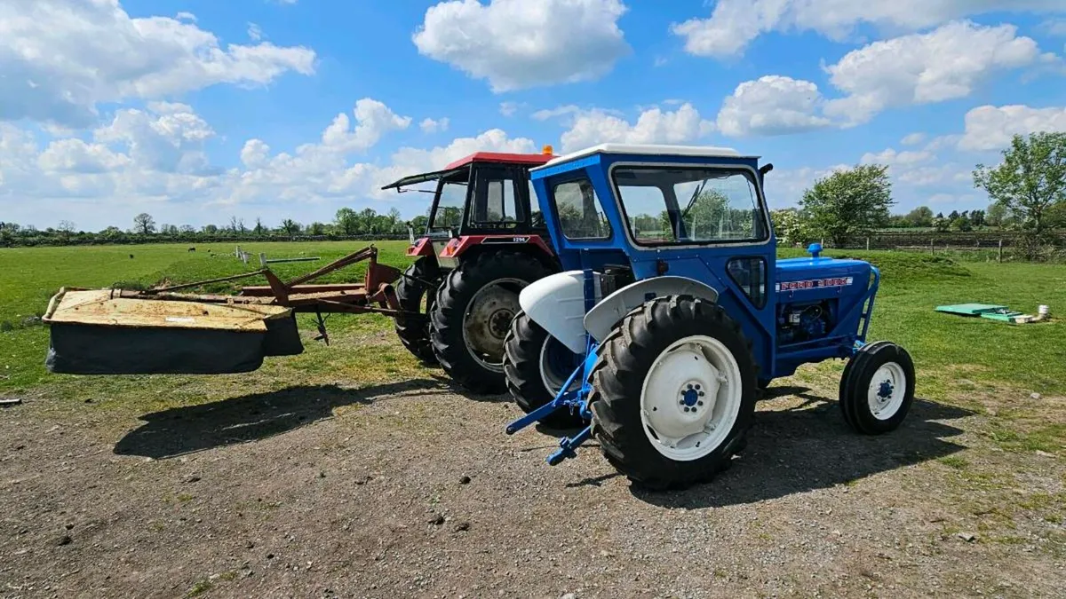 Ford 3000, Zetor 5911 - Image 3