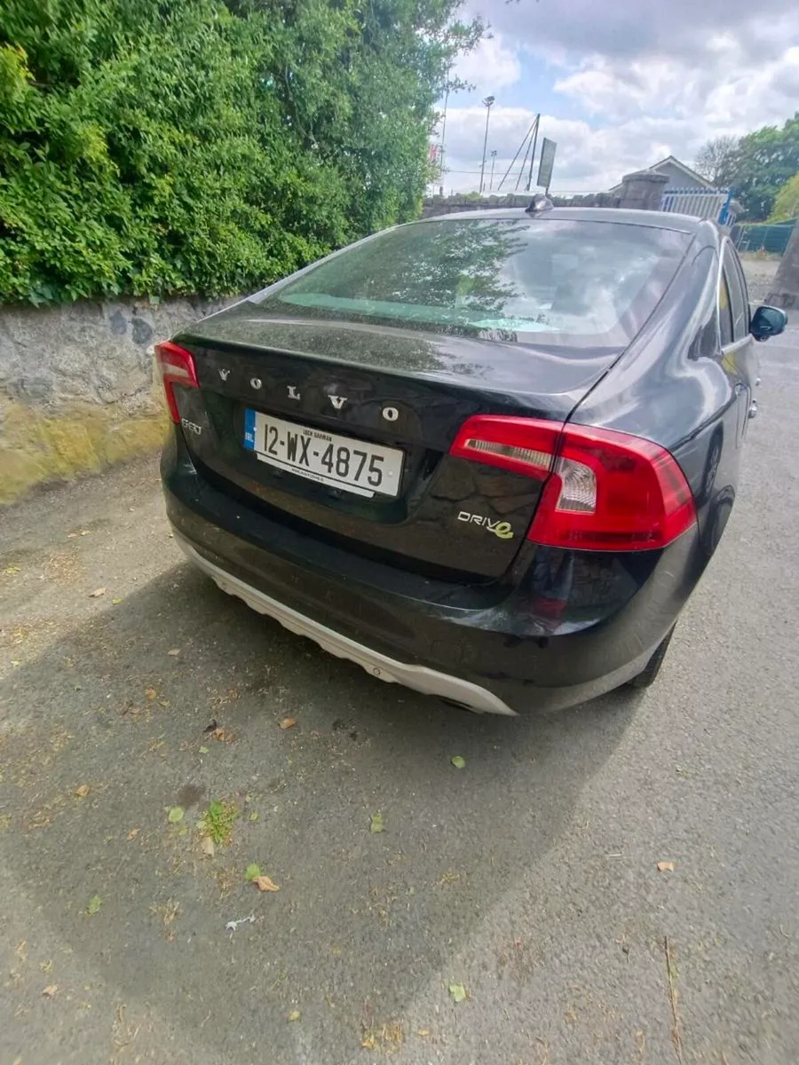 Volvo S 60 - Image 2