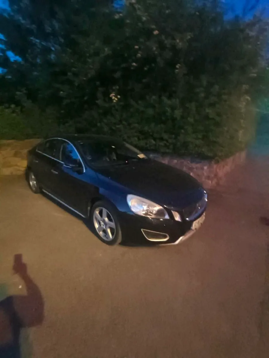 Volvo S 60 - Image 4