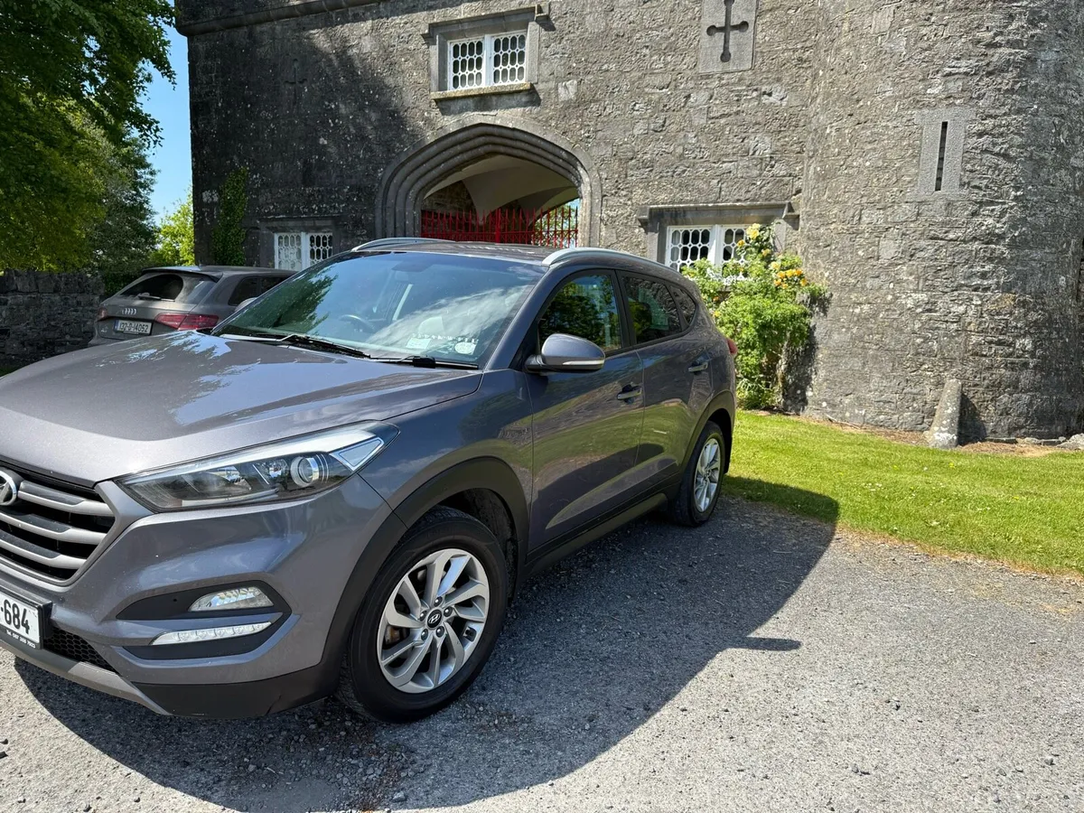 161 Hyundai Tucson 1.7Crdi Executive NCT - Image 2