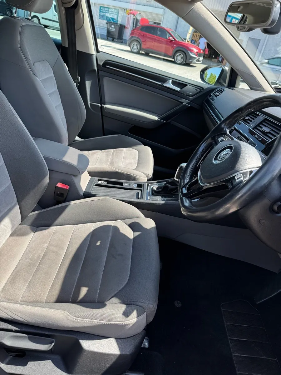 Volkswagen Golf Automatic - Image 3