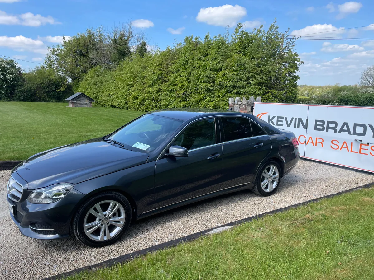 MERCEDES-BENZ E 220 CDI SE BLUETEC AUTO - Image 3